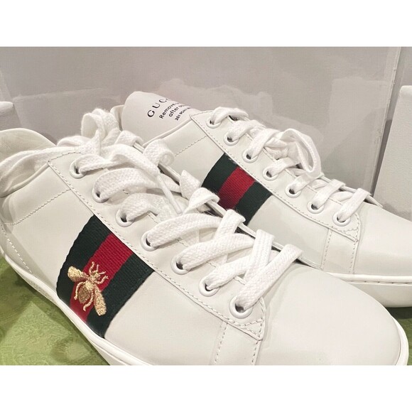 Gucci Bee Embroidered Ace Sneakers EU 38 US 8
White Leather Web Stripe Low Top - Picture 1 of 10